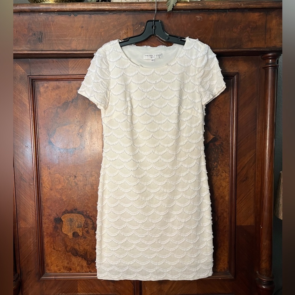 Trina Turk- EUC Shift Dress. Size 0.